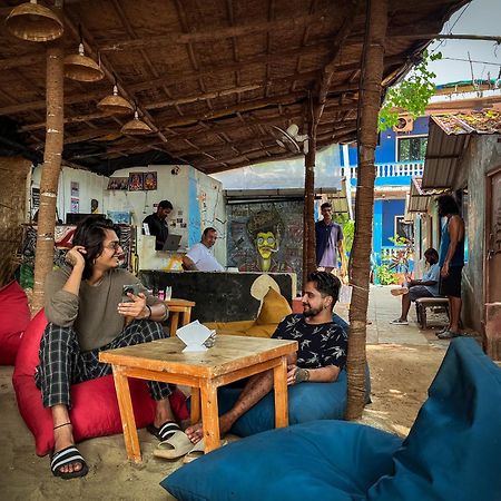 12 Monks - Beachside Hostel Arambol Exterior foto