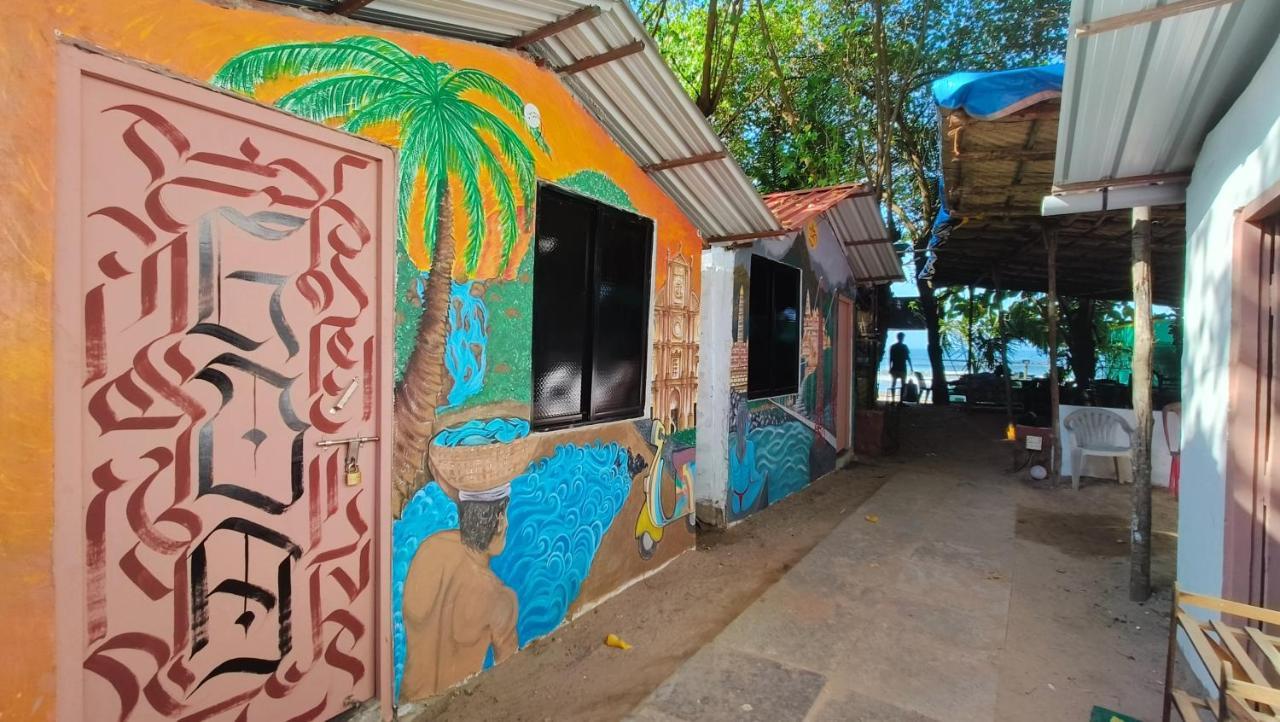 12 Monks - Beachside Hostel Arambol Exterior foto