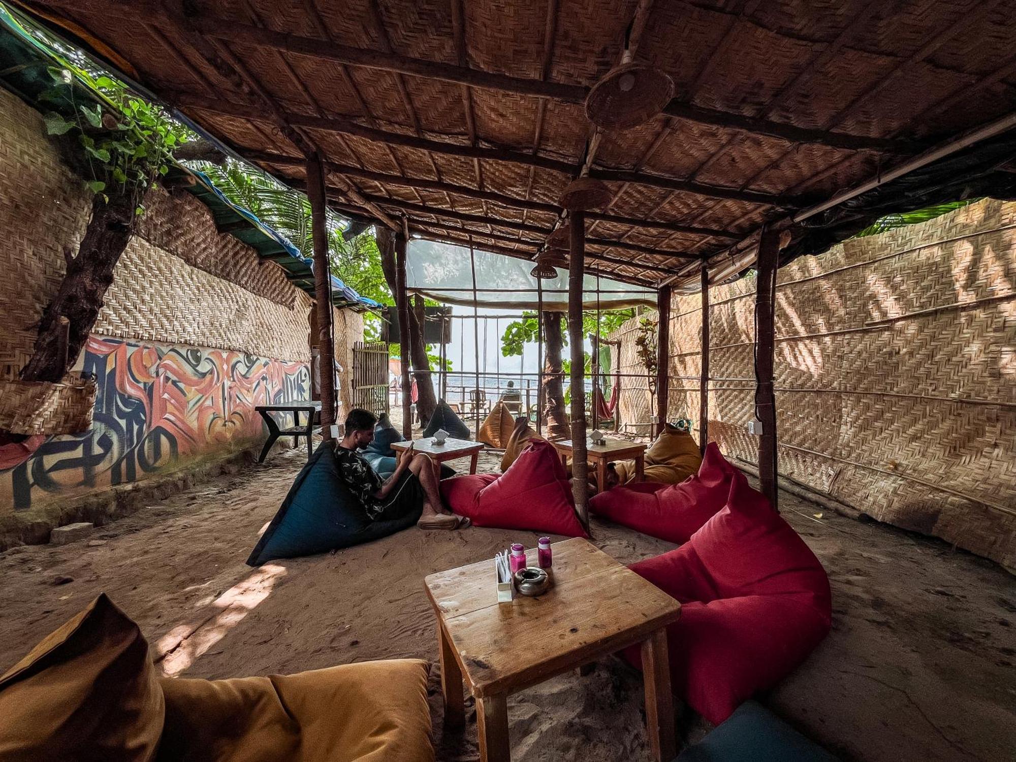 12 Monks - Beachside Hostel Arambol Exterior foto