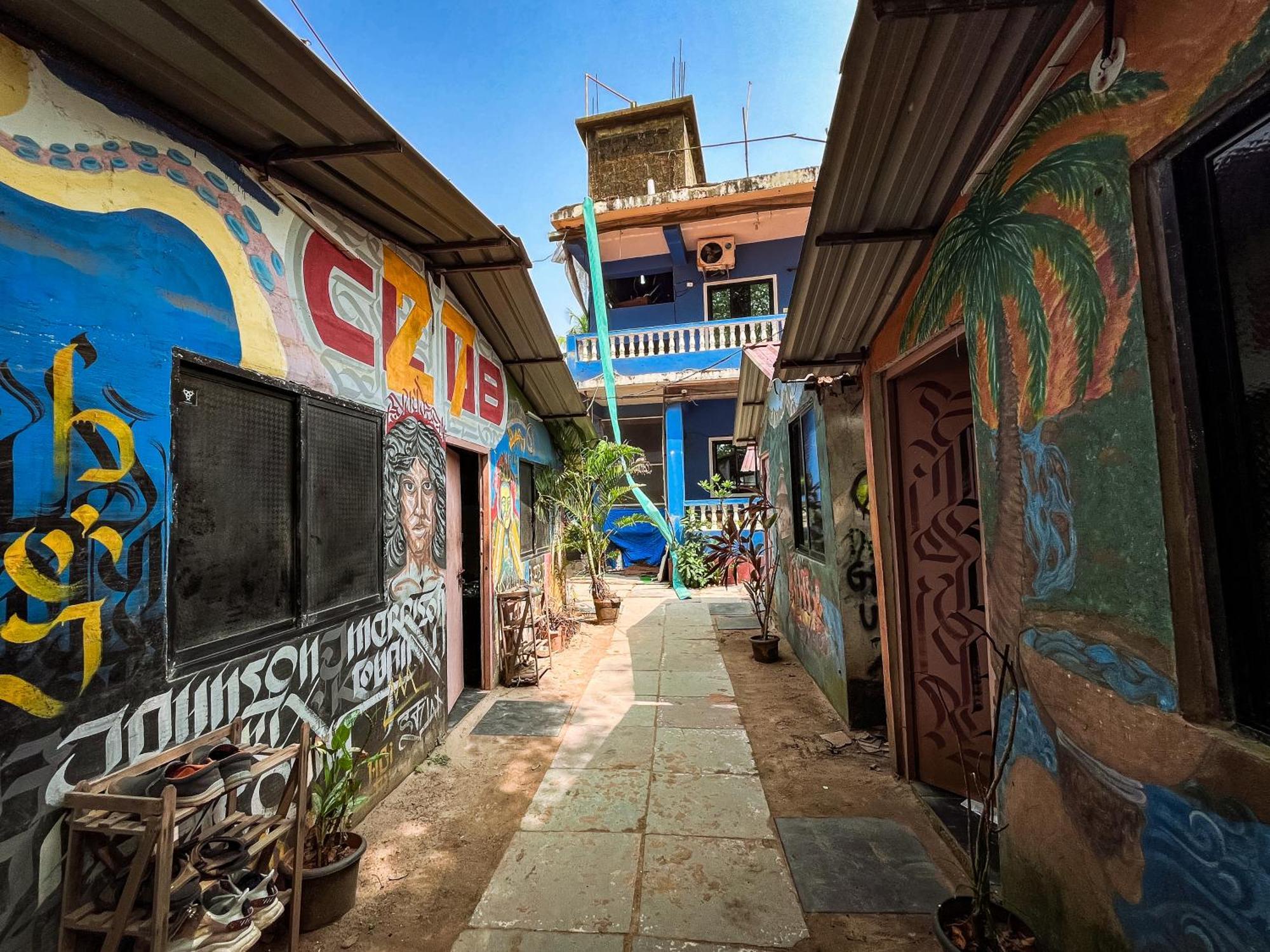 12 Monks - Beachside Hostel Arambol Exterior foto